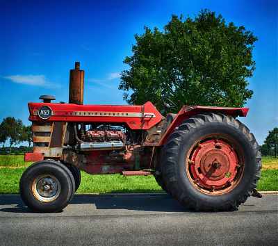 Etwas älterer Traktor von Massey Ferguson