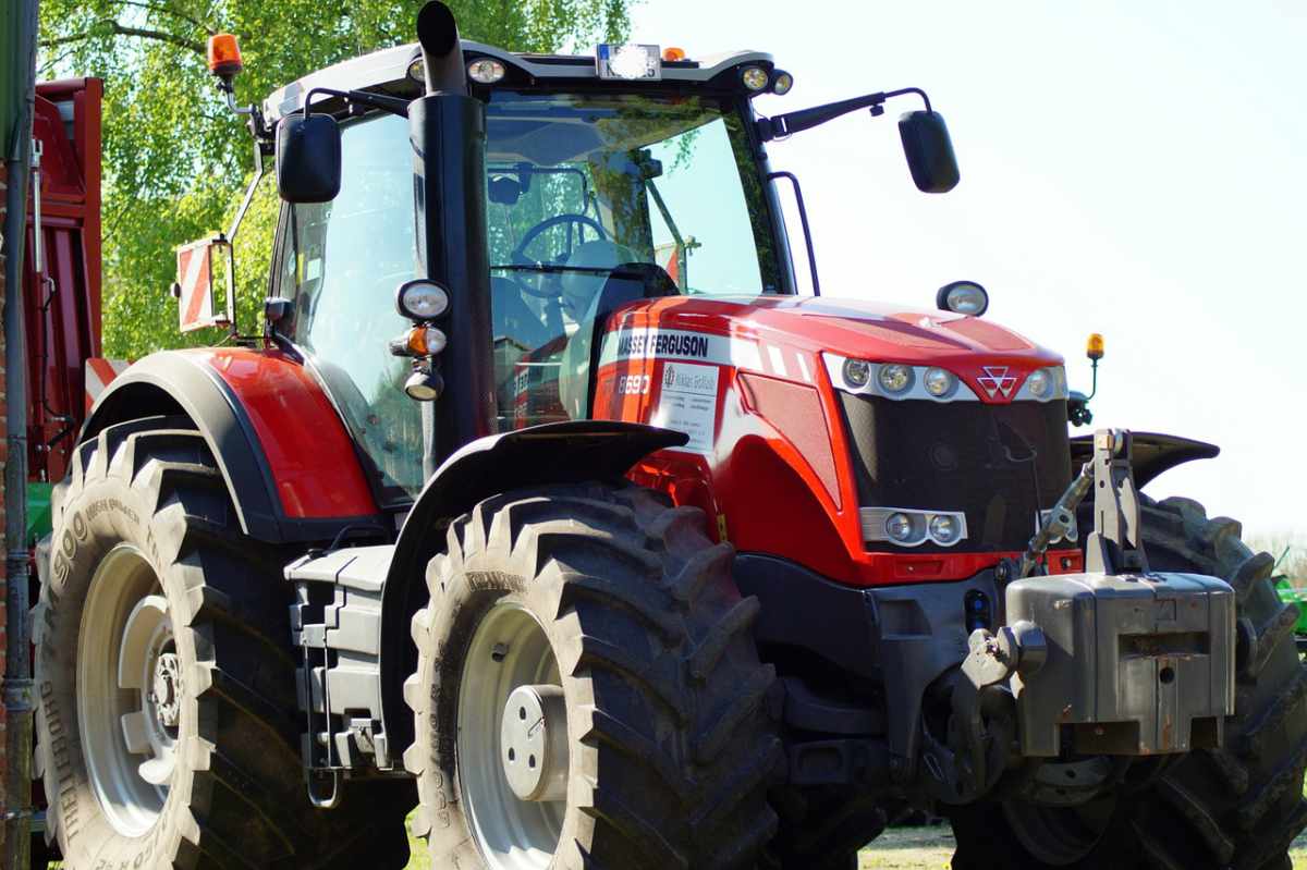 Moderner Traktor von Massey Ferguson